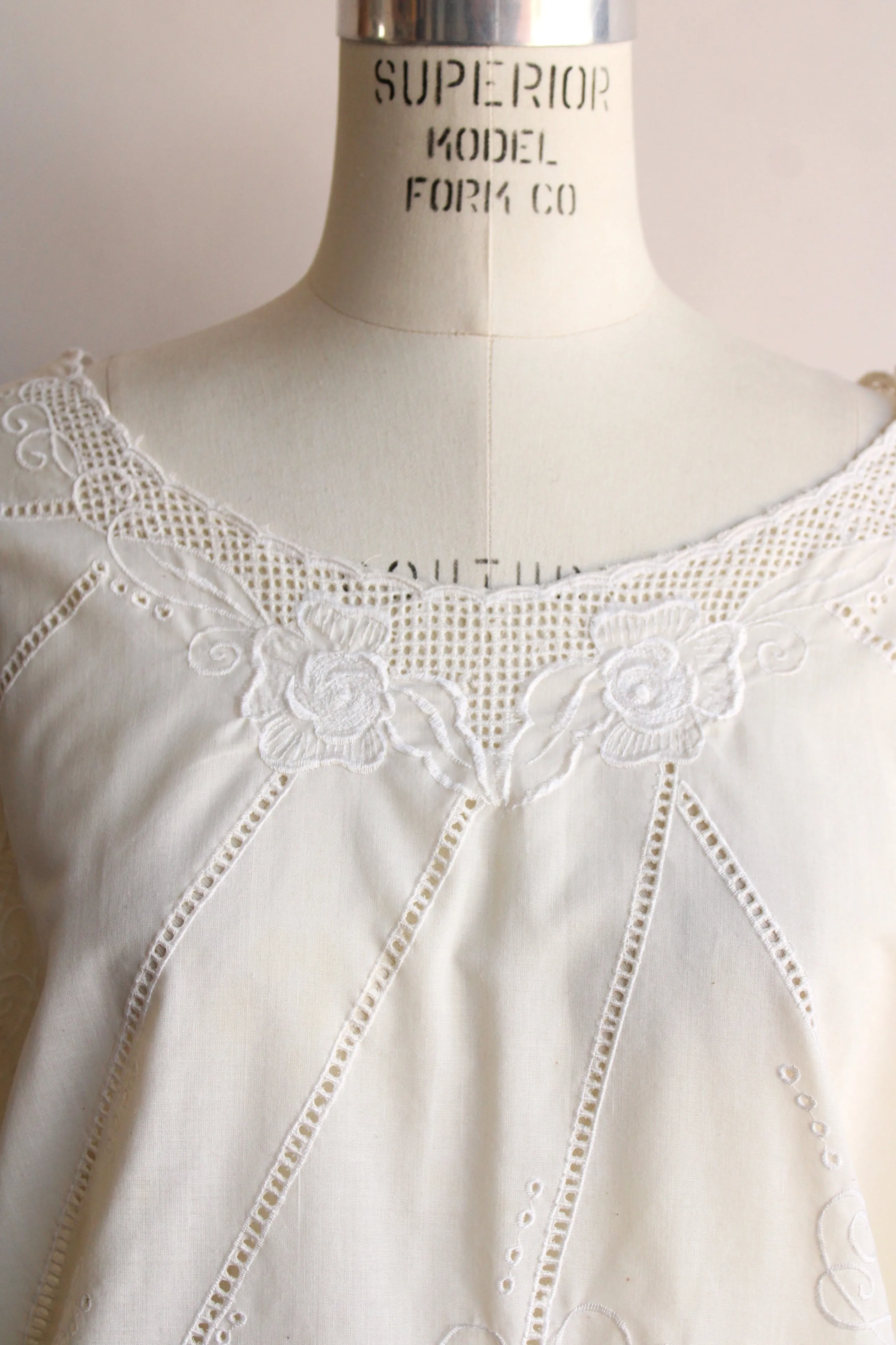 Vintage 1980s Embroidered Peasant Blouse