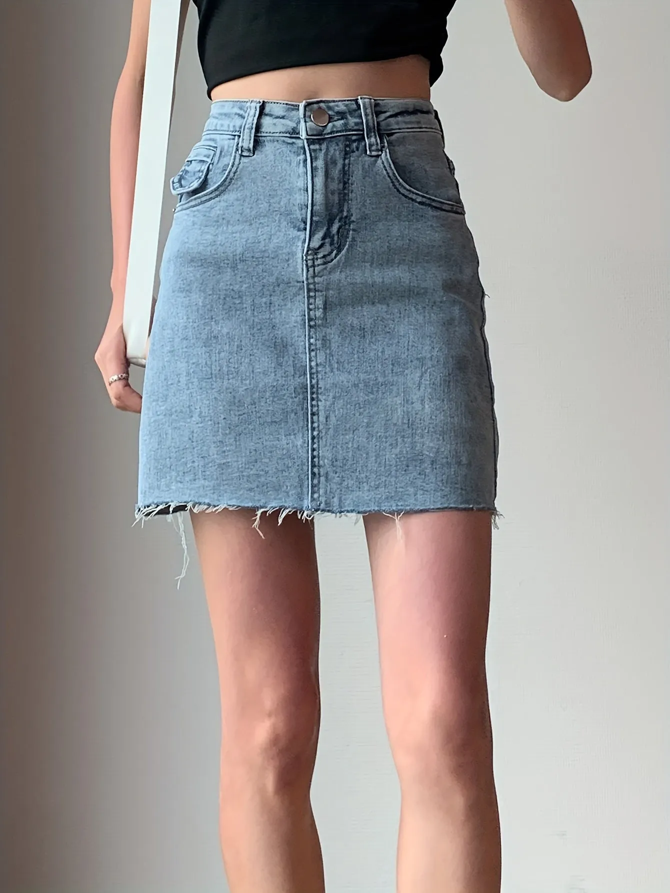 Women's High-Waist Frayed Hem Denim Skirt, Summer Vintage Casual A-Line Skater Skirt, Stretchy Slim Fit Jean Mini Skirt, Trendy Streetwear